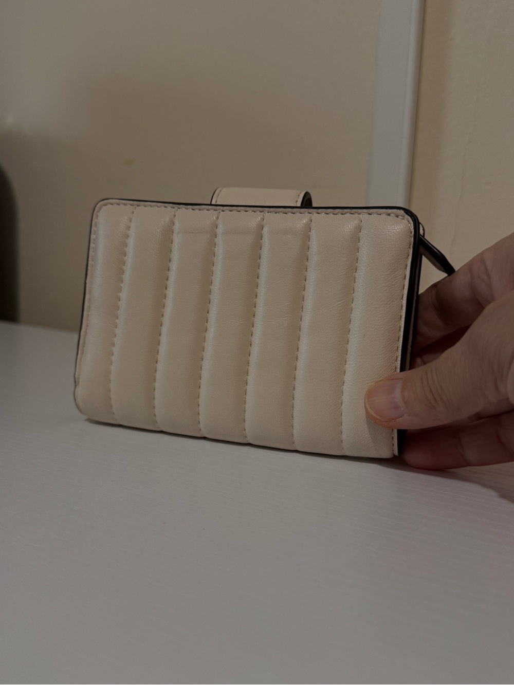 Coach Medium Corner Zip Wallet Linear Quilted Chalk - Picture 3 of 8
